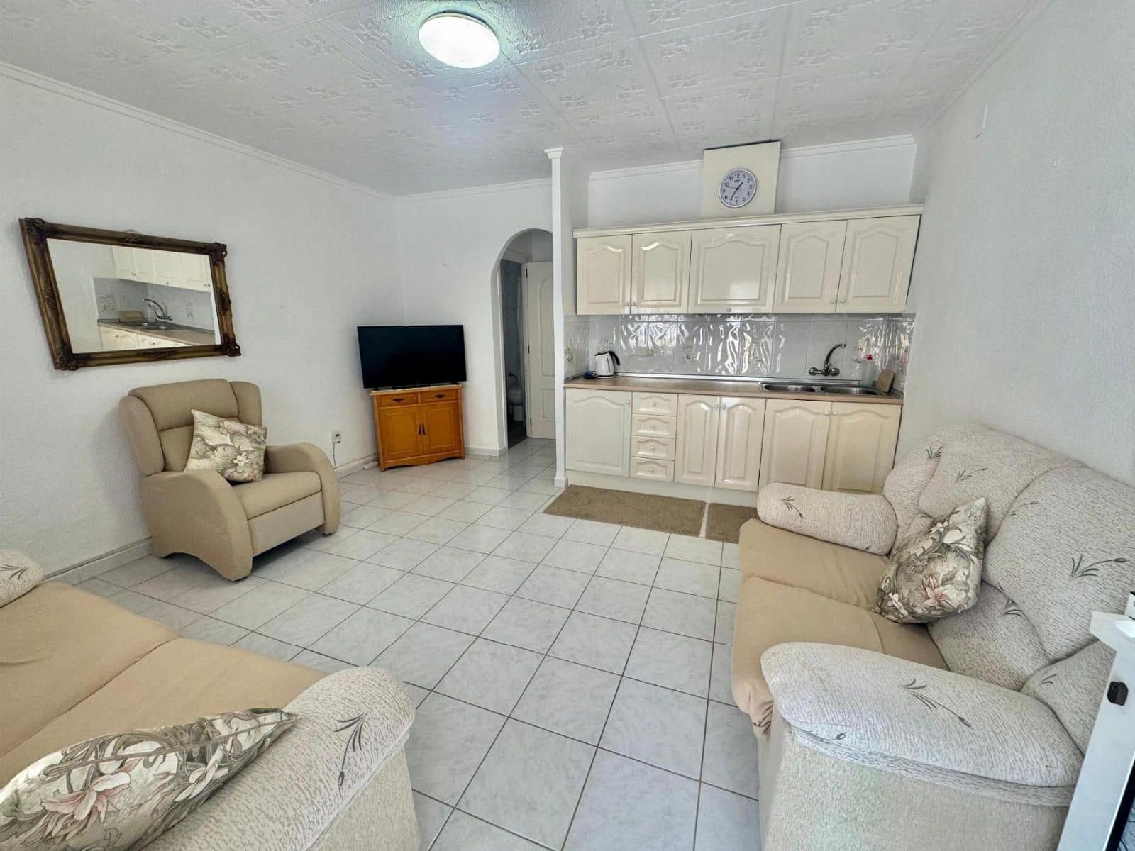 1 sovrum Villa till salu i Torrevieja - 99 990 € (Ref: 9233762)