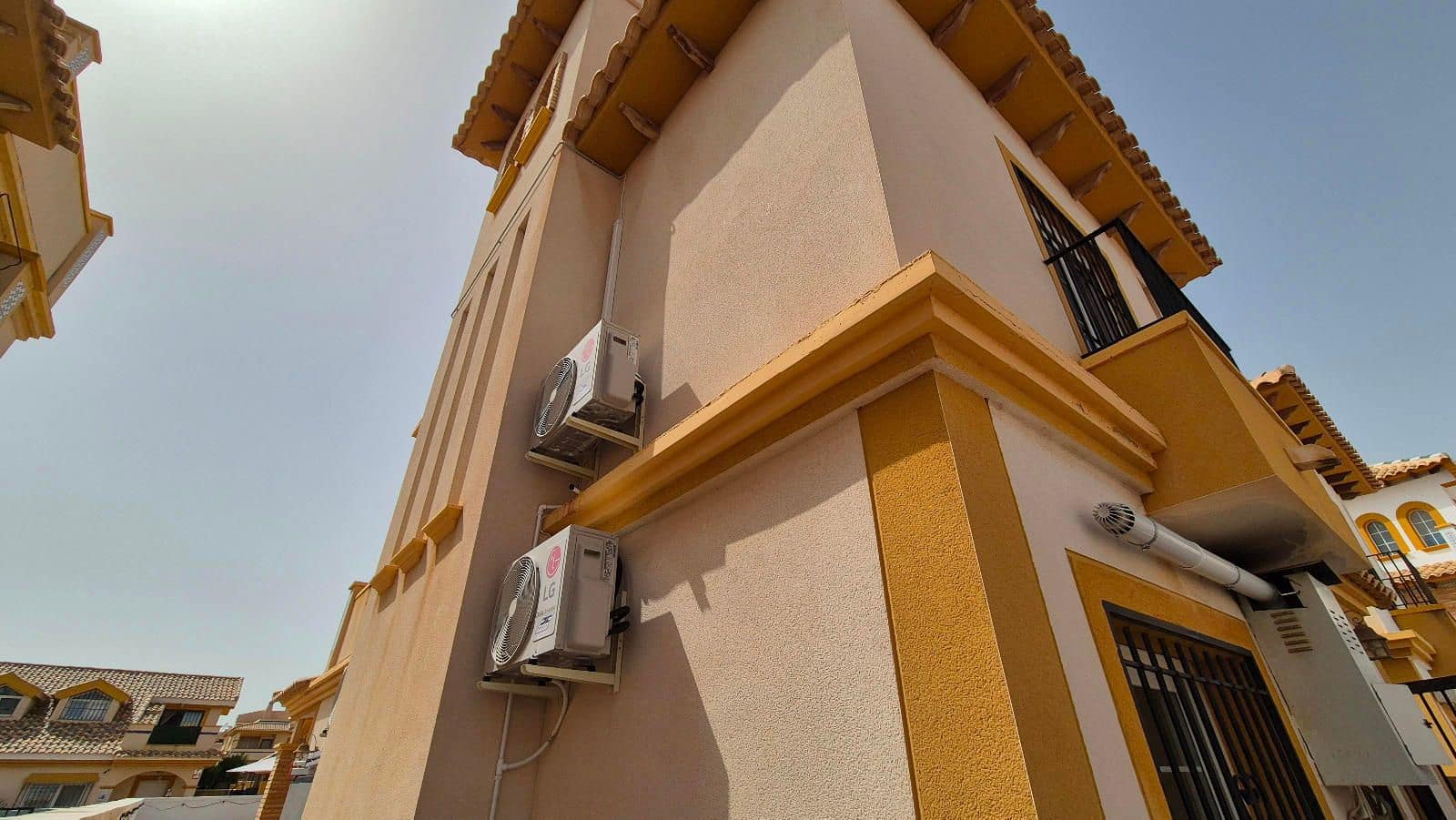 3 chambre Villa/Maison à vendre à Orihuela Costa avec piscine garage - 289 000 € (Ref: 9233765)