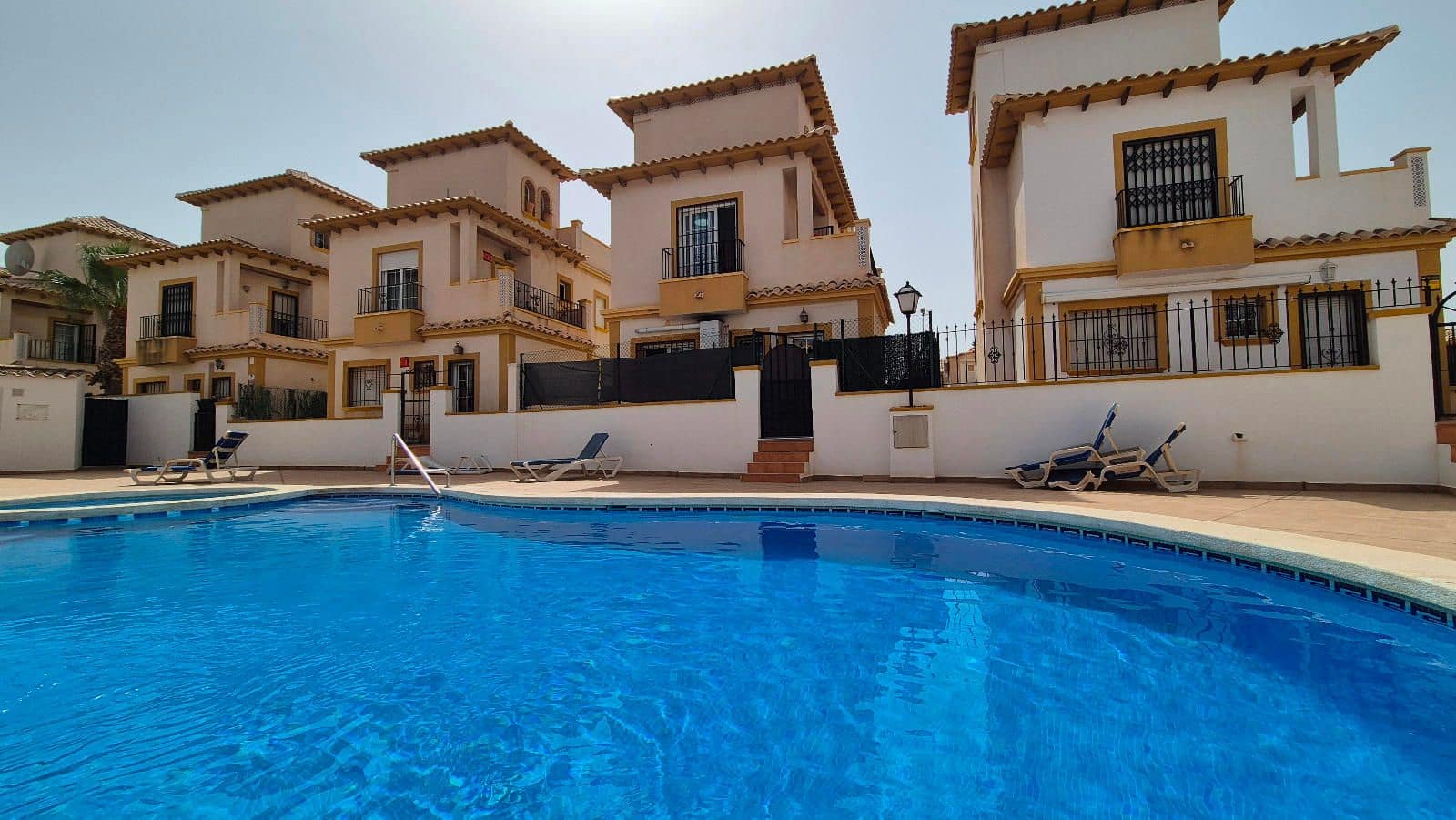 3 chambre Villa/Maison à vendre à Orihuela Costa avec piscine garage - 289 000 € (Ref: 9233765)