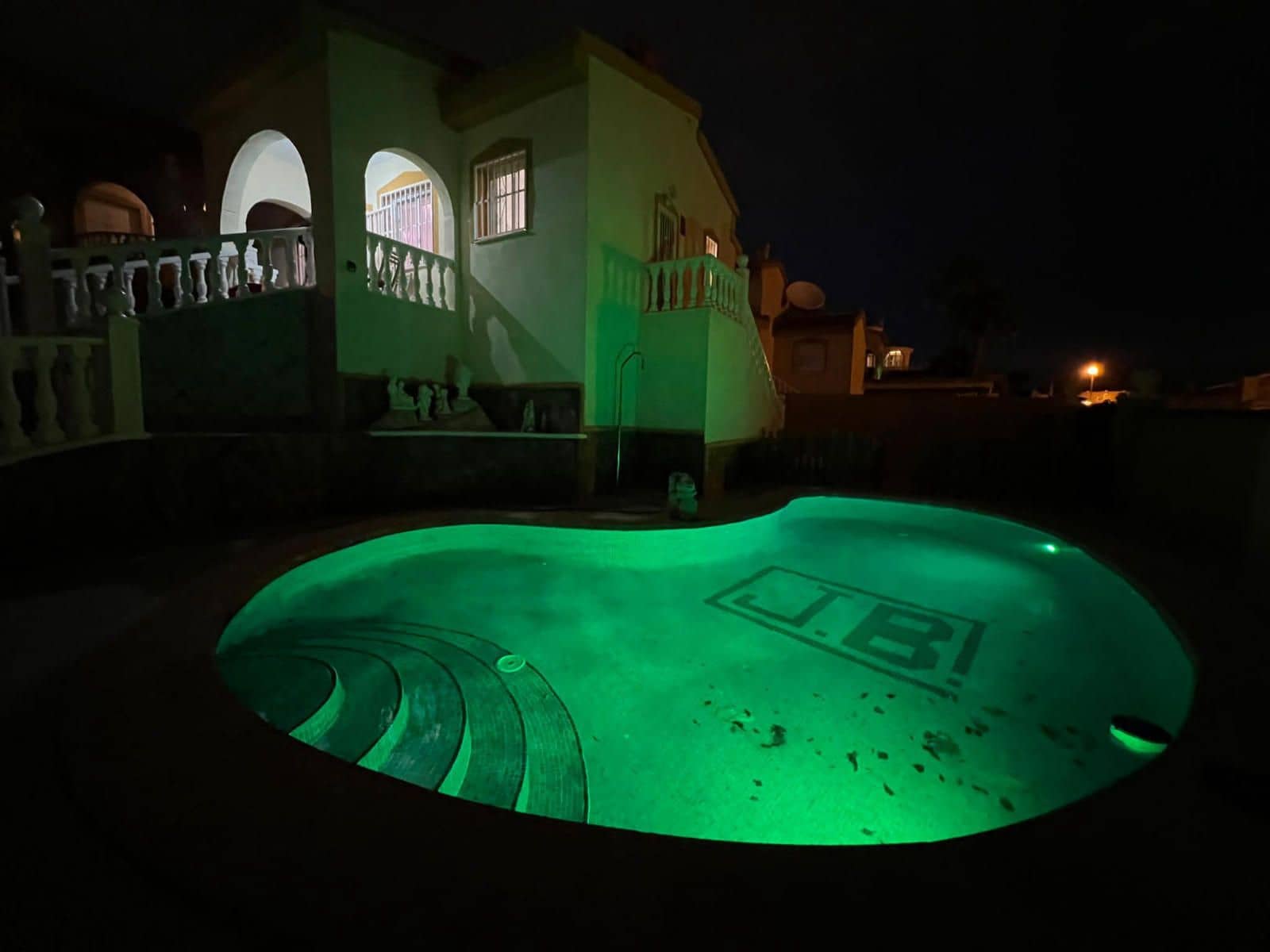 3 sypialnia Willa na sprzedaż w Ciudad Quesada z basenem garażem - 275 000 € (Ref: 9233772)