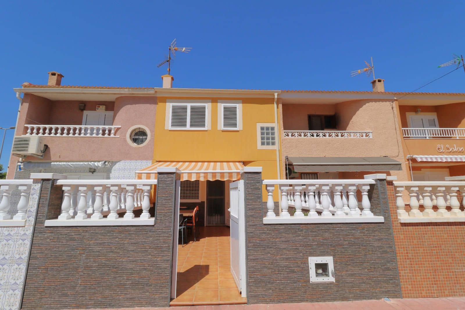 3 soverom Hus til salgs i Torrevieja med garasje - € 255 000 (Ref: 9233774)