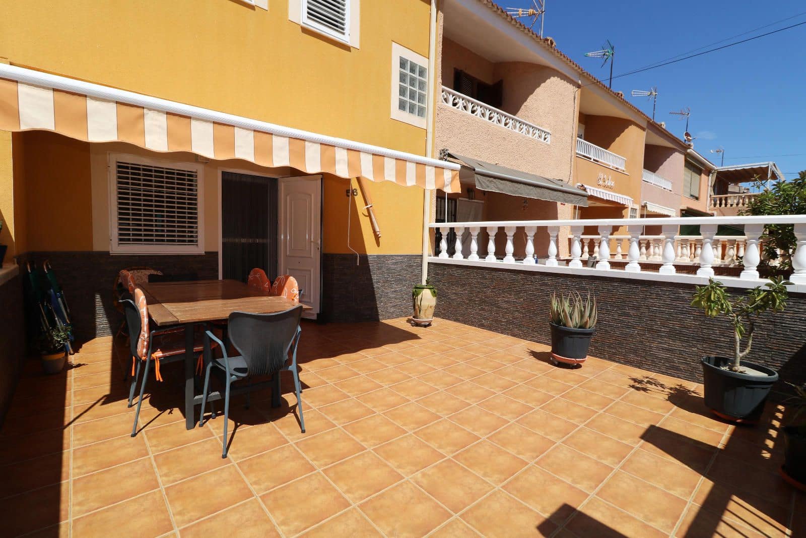 3 soverom Hus til salgs i Torrevieja med garasje - € 255 000 (Ref: 9233774)