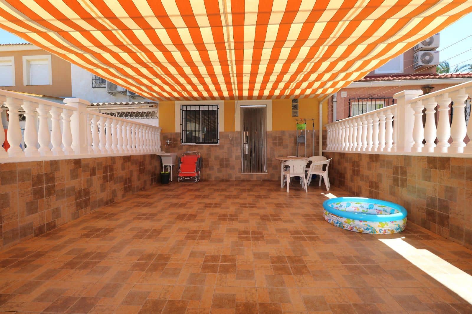 3 soverom Hus til salgs i Torrevieja med garasje - € 255 000 (Ref: 9233774)