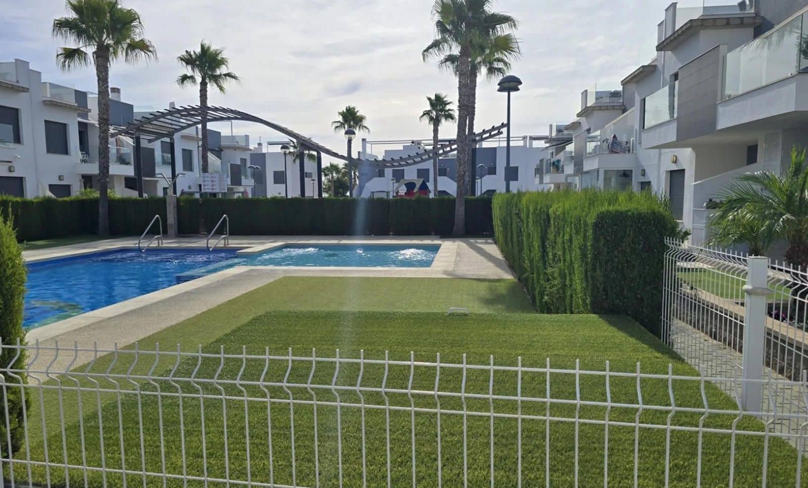 2 quarto Moradia para venda em Pilar de la Horadada com piscina garagem - 230 000 € (Ref: 9233775)