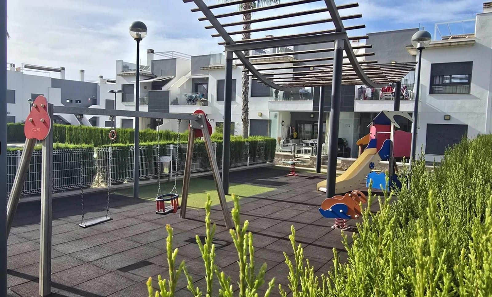 2 quarto Moradia para venda em Pilar de la Horadada com piscina garagem - 230 000 € (Ref: 9233775)