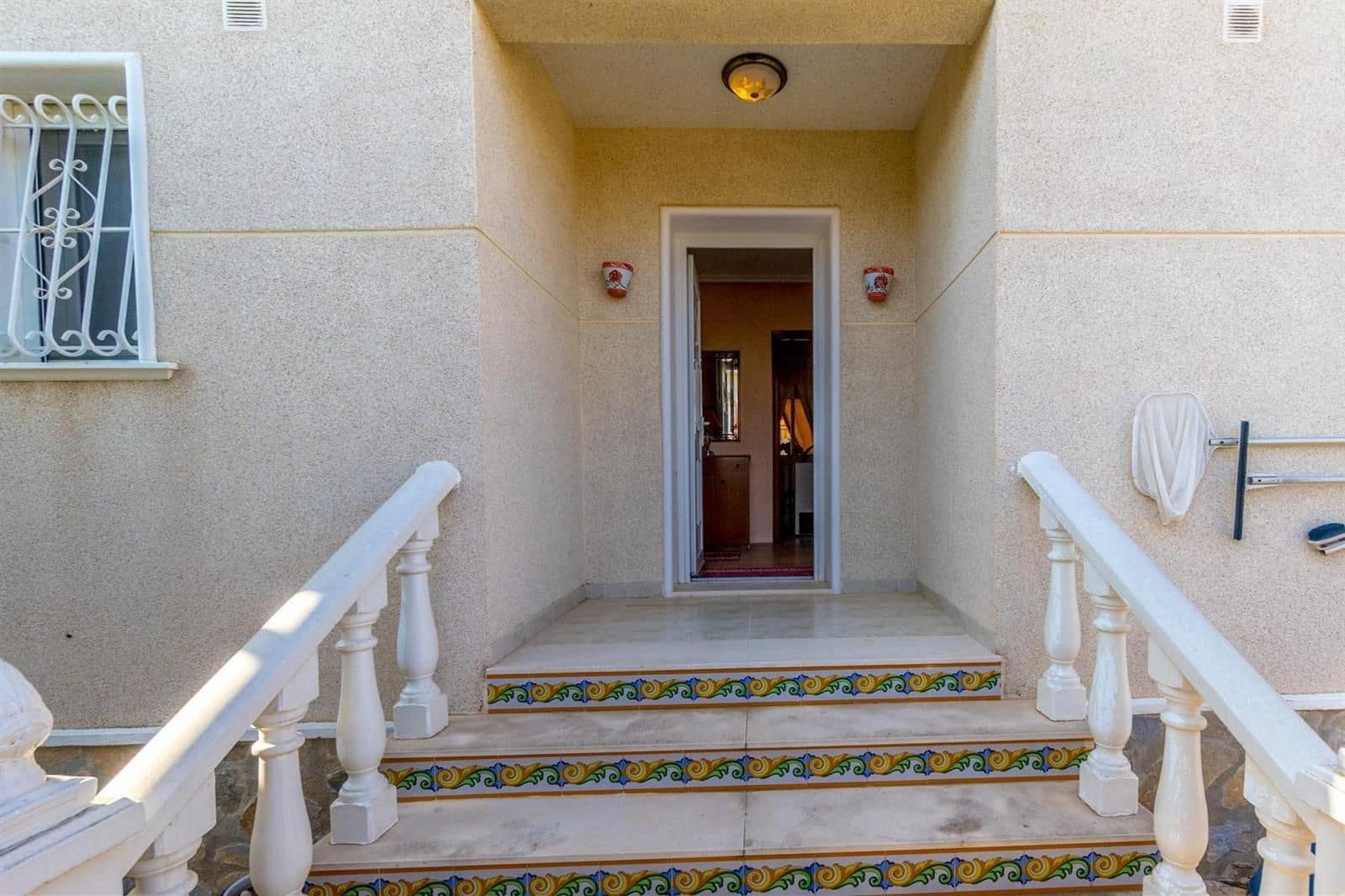 3 Zimmer Villa zu verkaufen in Ciudad Quesada mit Pool Garage - 349.000 € (Ref: 9233787)