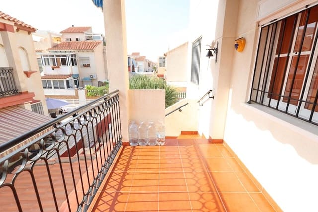 2 bedroom Villa for sale in Playa Flamenca, Orihuela with pool - € 147,000 (Ref: 9233789)
