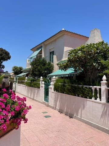 3 bedroom Villa for sale in Los Altos with pool - € 164,500 (Ref: 9233791)