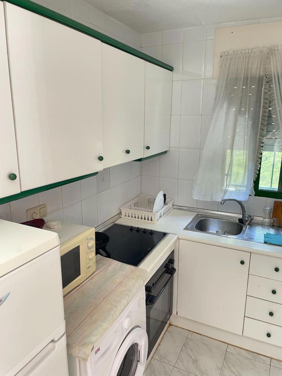 3 bedroom Villa for sale in Los Altos with pool - € 164,500 (Ref: 9233791)