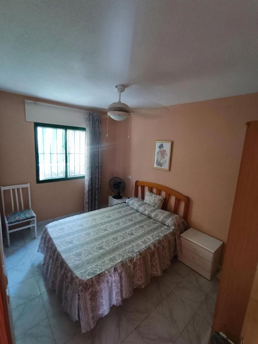 3 bedroom Villa for sale in Los Altos with pool - € 164,500 (Ref: 9233791)