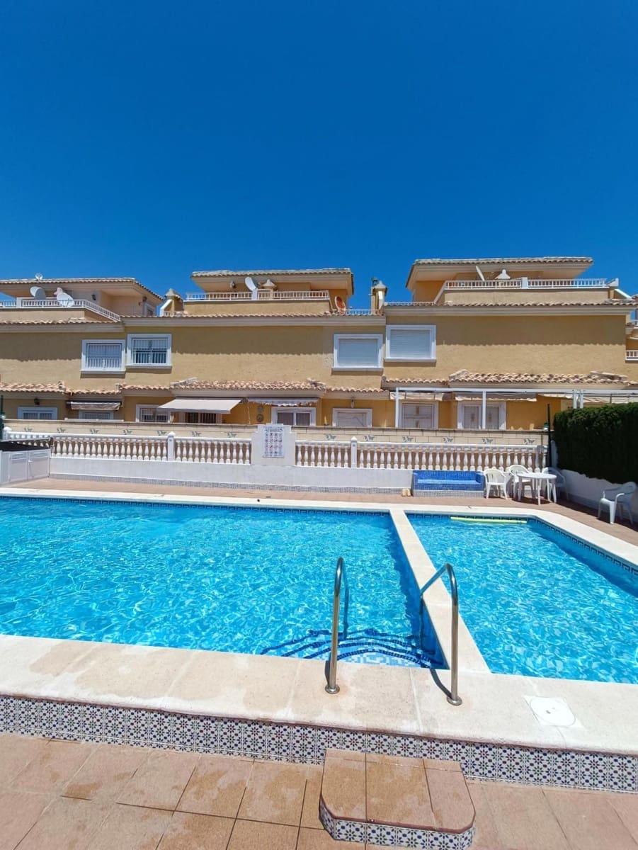 3 bedroom Villa for sale in Los Altos with pool - € 164,500 (Ref: 9233791)