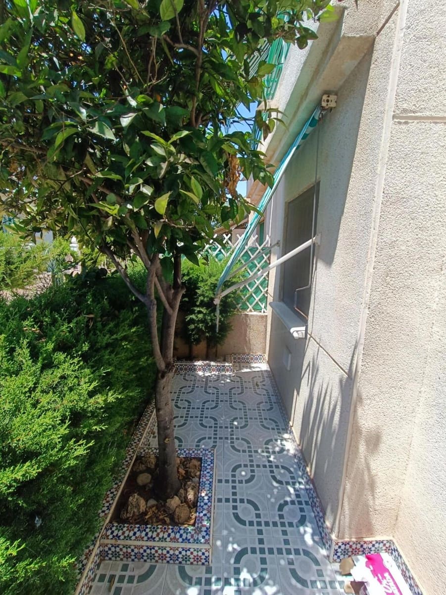 3 bedroom Villa for sale in Los Altos with pool - € 164,500 (Ref: 9233791)