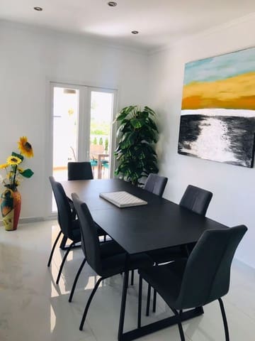 3 chambre Villa/Maison à vendre à El Chaparral, Torrevieja avec piscine garage - 575 000 € (Ref: 9233792)