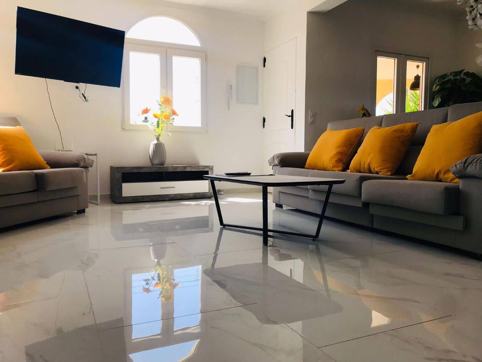 3 sovrum Villa till salu i Torrevieja med pool garage - 575 000 € (Ref: 9233792)