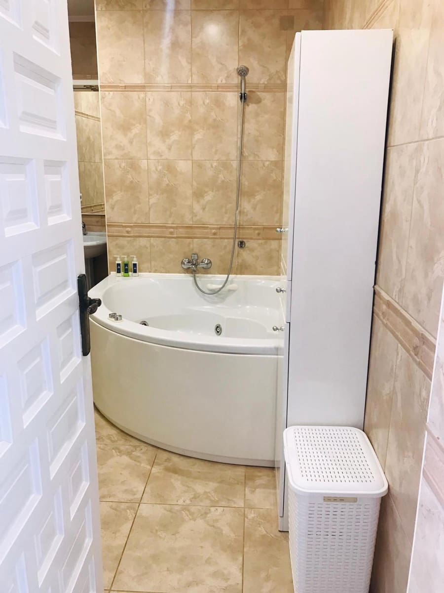 3 sovrum Villa till salu i Torrevieja med pool garage - 575 000 € (Ref: 9233792)