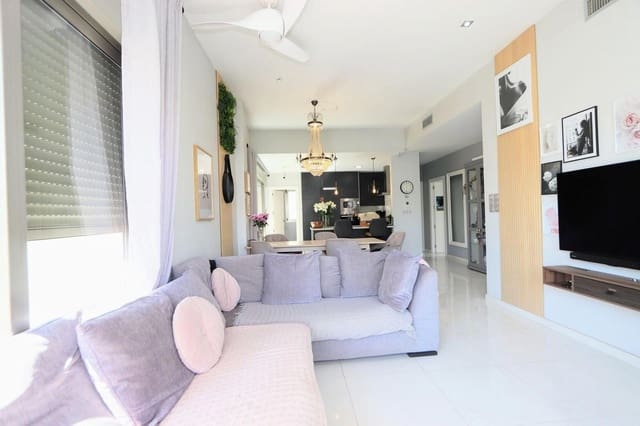 5 bedroom Villa for sale in Villamartin, Orihuela with pool - € 487,000 (Ref: 9233795)