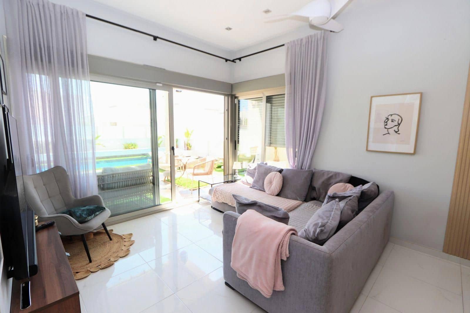 5 sovrum Villa till salu i Villamartin med pool - 487 000 € (Ref: 9233795)