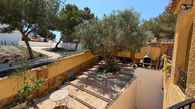 6 soverom Villa til salgs i Las Filipinas med svømmebasseng - € 450 000 (Ref: 9233798)