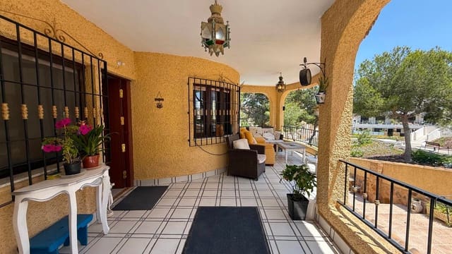 6 soverom Villa til salgs i Las Filipinas med svømmebasseng - € 450 000 (Ref: 9233798)