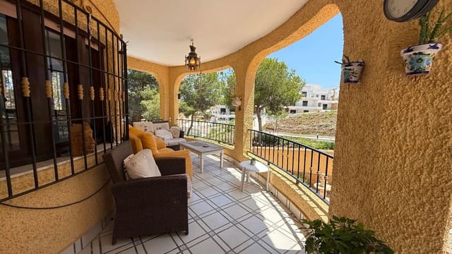 6 soverom Villa til salgs i Las Filipinas med svømmebasseng - € 450 000 (Ref: 9233798)