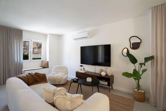 2 bedroom Villa for sale in La Florida, Orihuela with pool - € 299,000 (Ref: 9233800)