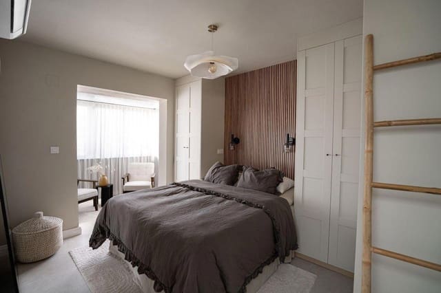 2 bedroom Villa for sale in La Florida, Orihuela with pool - € 299,000 (Ref: 9233800)