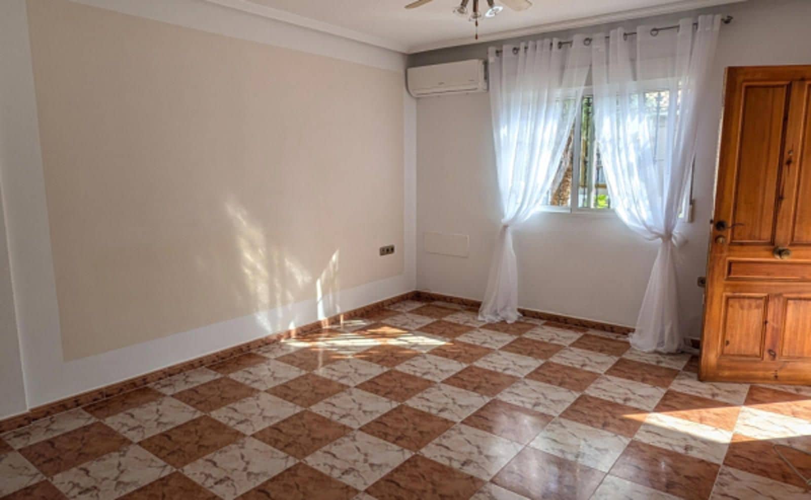 2 sovrum Villa till salu i Playa Flamenca med pool garage - 179 000 € (Ref: 9233801)