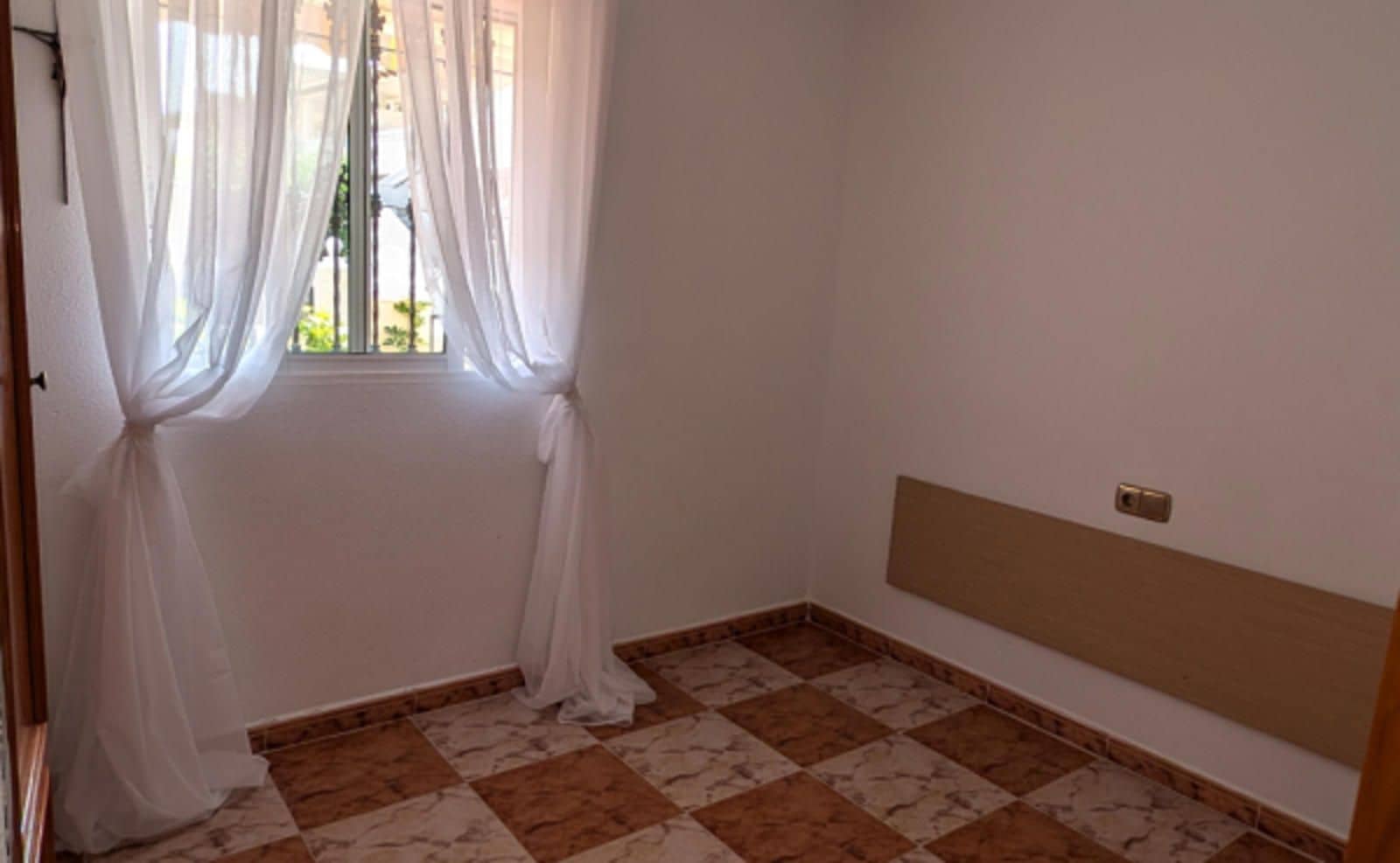 2 sovrum Villa till salu i Playa Flamenca med pool garage - 179 000 € (Ref: 9233801)