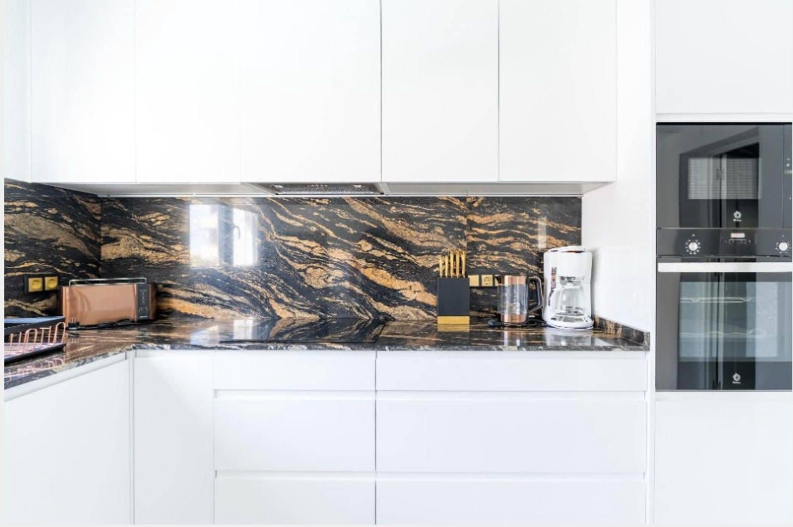 4 soveværelse Byhus til salg i Punta Prima med swimmingpool garage - € 545.000 (Ref: 9233802)