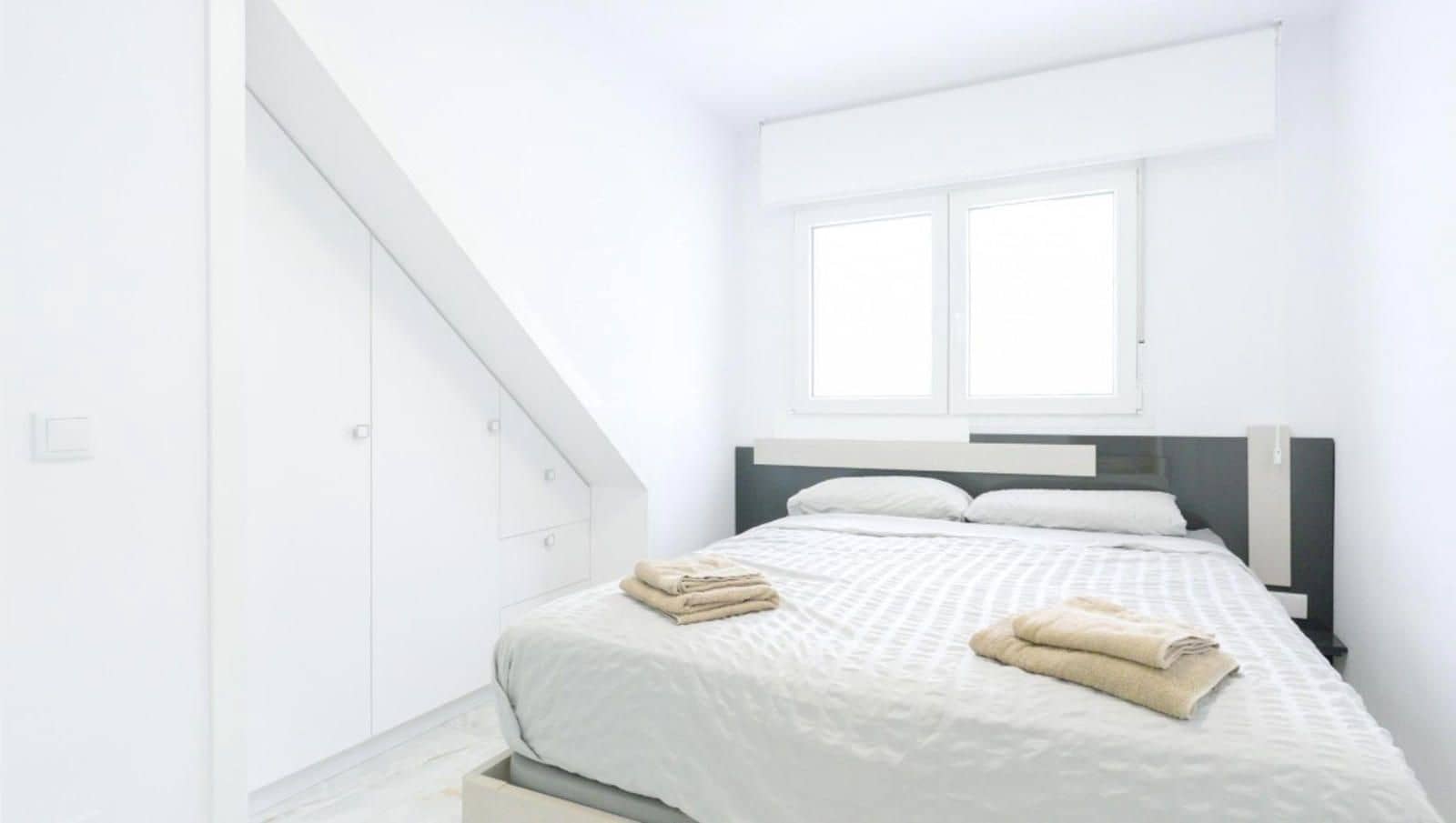 4 soveværelse Byhus til salg i Punta Prima med swimmingpool garage - € 545.000 (Ref: 9233802)