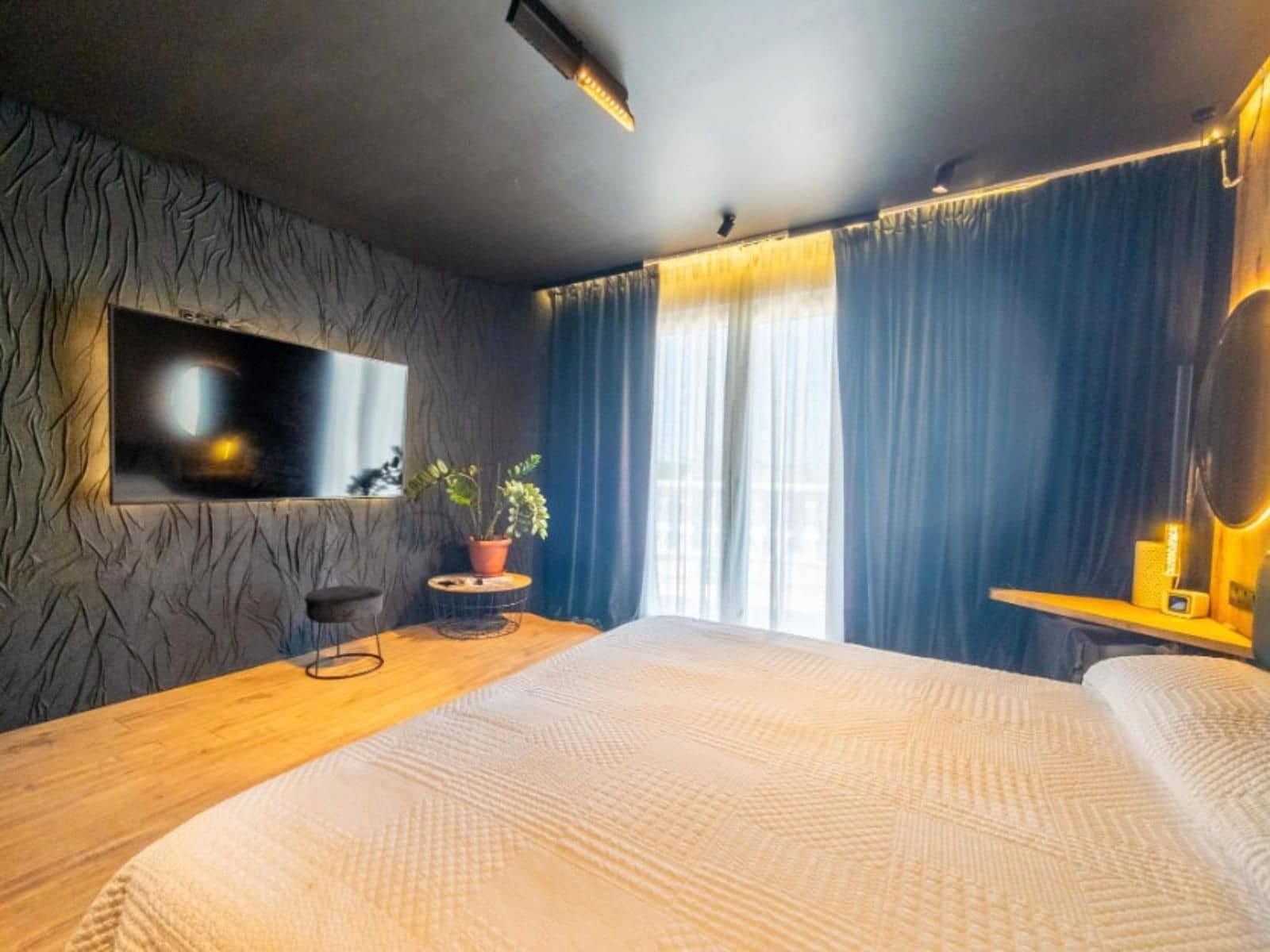 4 sovrum Villa till salu i El Chaparral med pool garage - 590 000 € (Ref: 9233805)