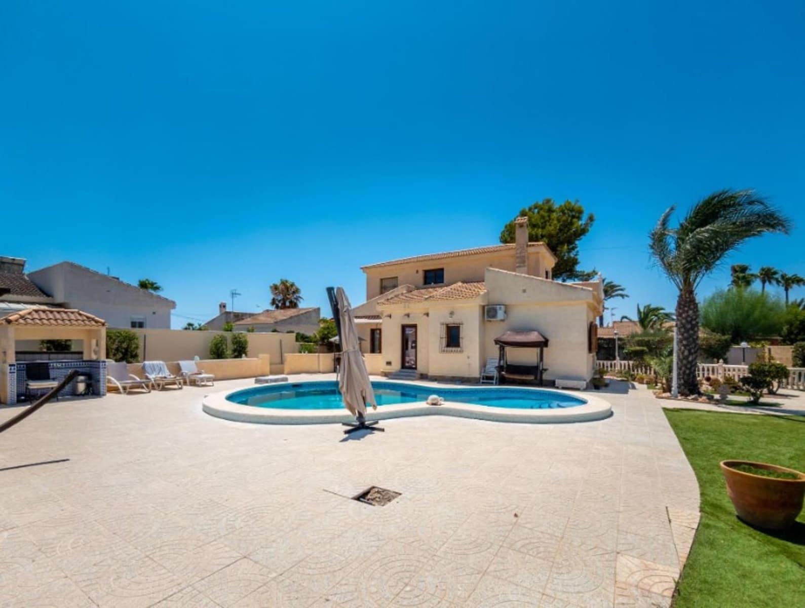 4 sovrum Villa till salu i El Chaparral med pool garage - 590 000 € (Ref: 9233805)