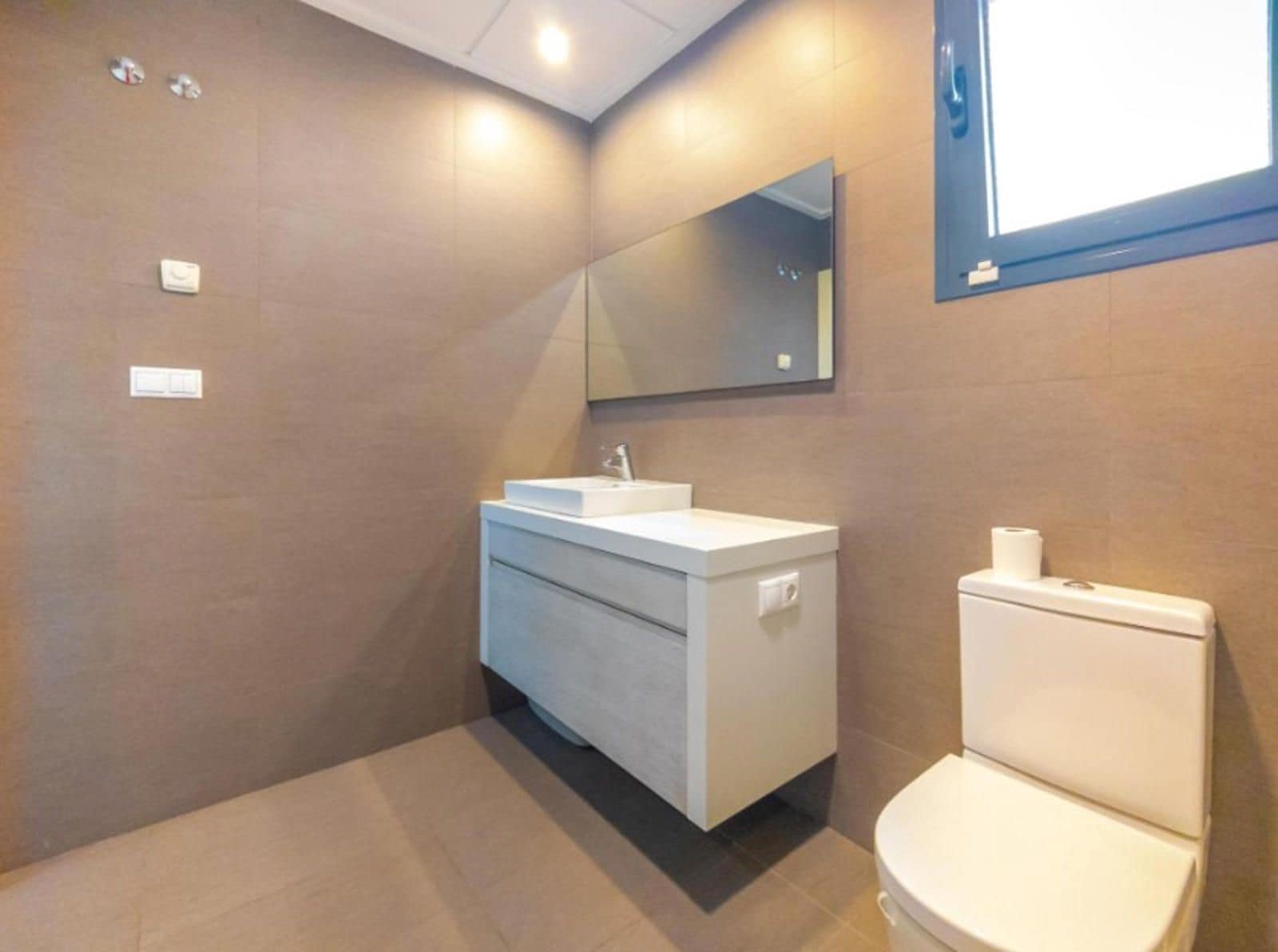 3 chambre Villa/Maison à vendre à Ciudad Quesada avec piscine garage - 385 000 € (Ref: 9233806)