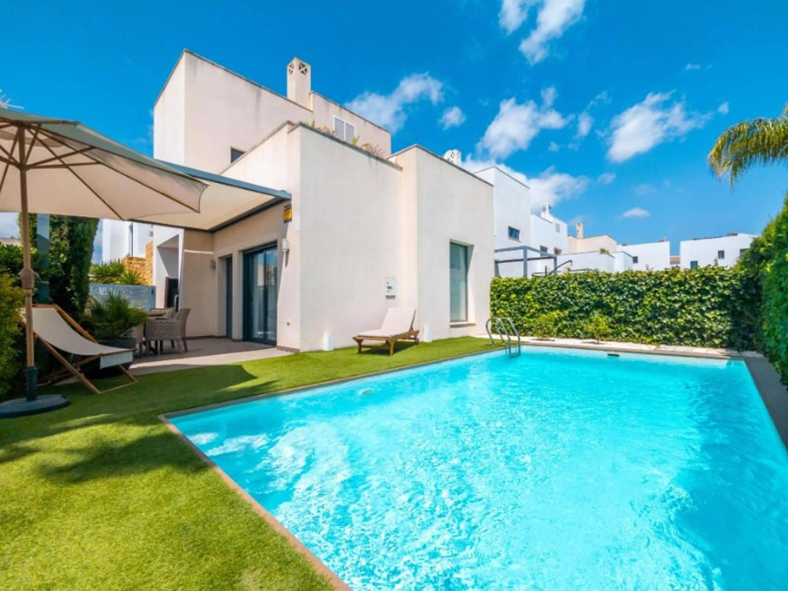 3 chambre Villa/Maison à vendre à Ciudad Quesada avec piscine garage - 385 000 € (Ref: 9233806)
