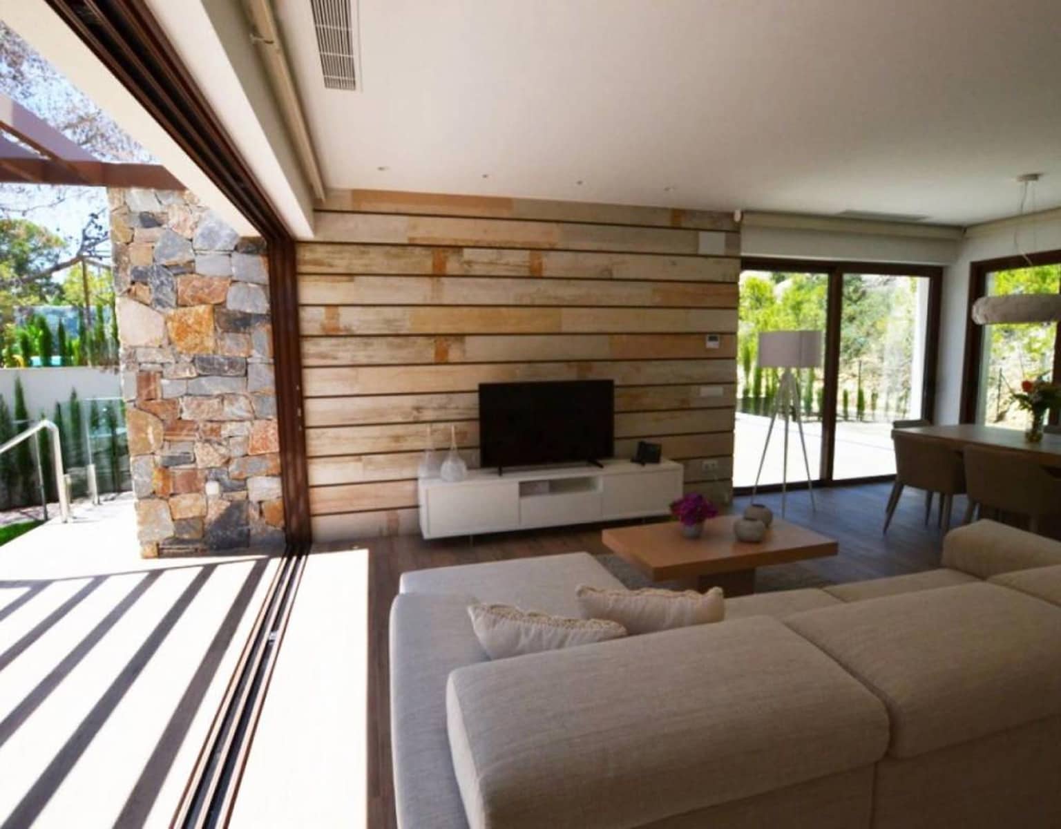 4 quarto Moradia para venda em Orihuela Costa com piscina - 630 000 € (Ref: 9233819)