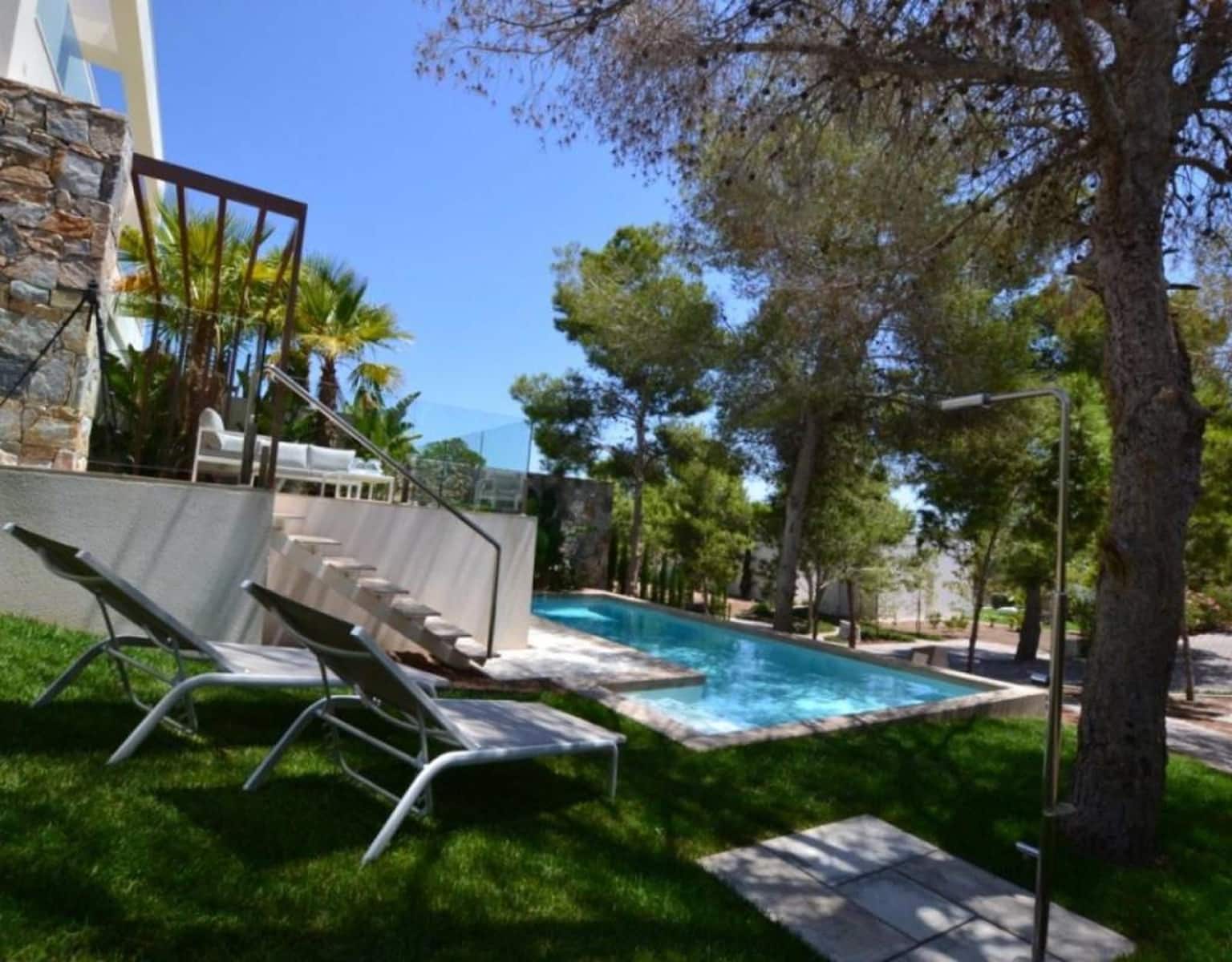 4 quarto Moradia para venda em Orihuela Costa com piscina - 630 000 € (Ref: 9233819)