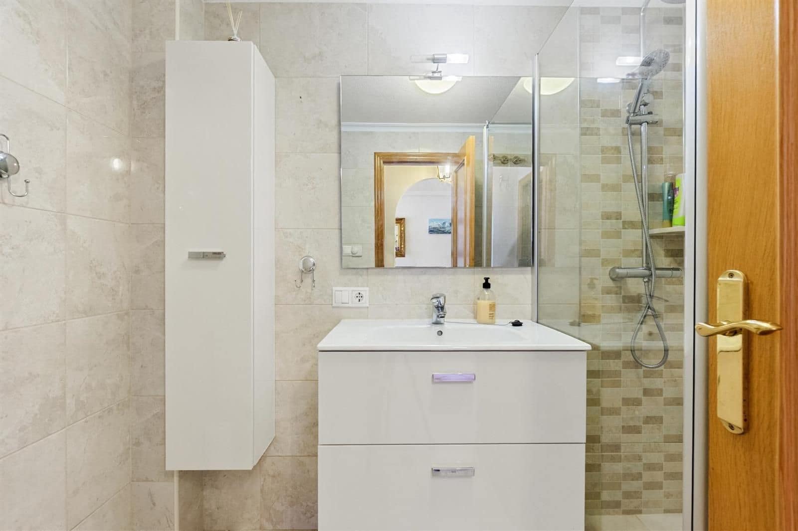 2 makuuhuone Huvila myytävänä paikassa Torrevieja mukana uima-altaan 
autotalli - 149 000 € (Ref: 9237309)