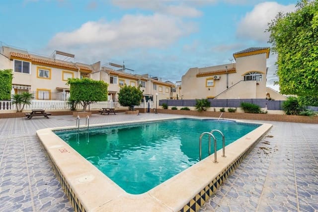 2 bedroom Villa for sale in El Molino, Torrevieja with pool garage - € 149,000 (Ref: 9237309)