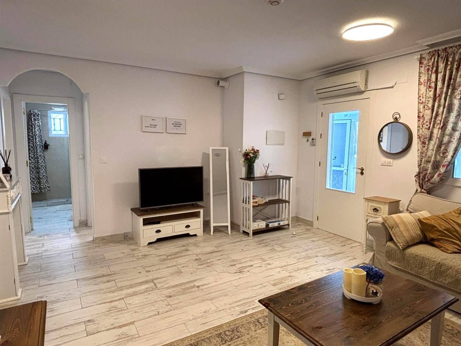 3 soverom Hus til salgs i Torrevieja med svømmebasseng - € 199 000 (Ref: 9237311)