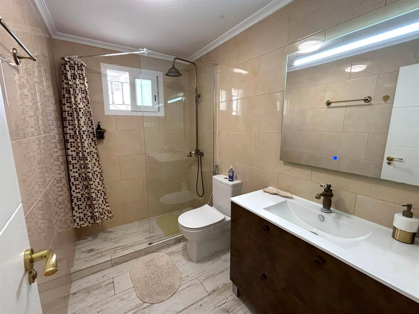 3 soverom Hus til salgs i Torrevieja med svømmebasseng - € 199 000 (Ref: 9237311)