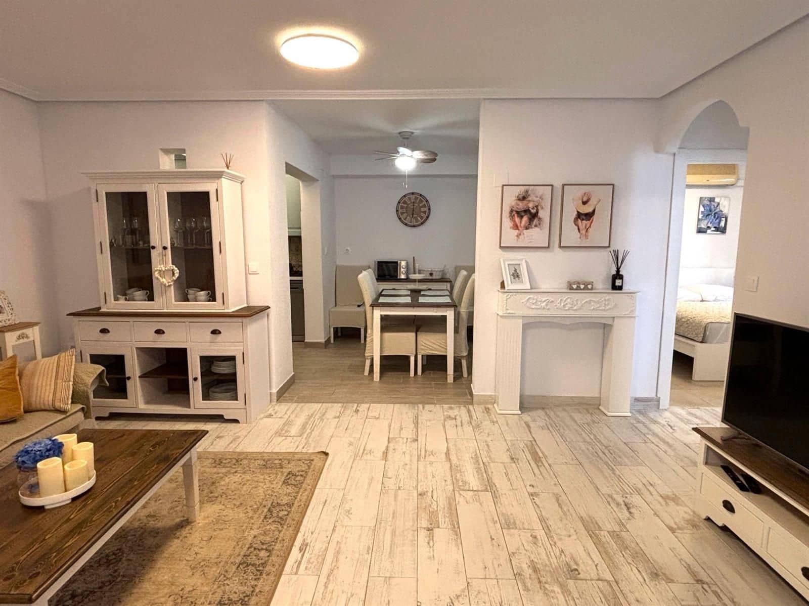 3 soverom Hus til salgs i Torrevieja med svømmebasseng - € 199 000 (Ref: 9237311)