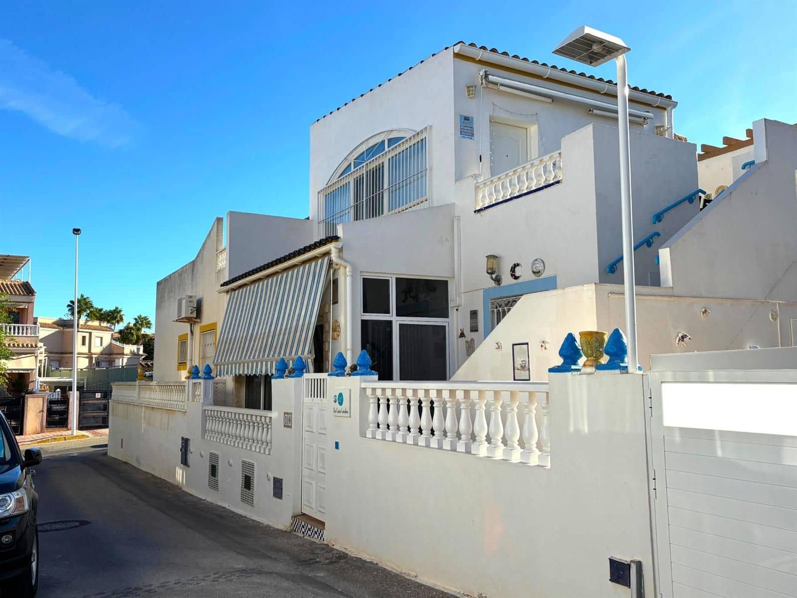 3 soverom Hus til salgs i Torrevieja med svømmebasseng - € 199 000 (Ref: 9237311)