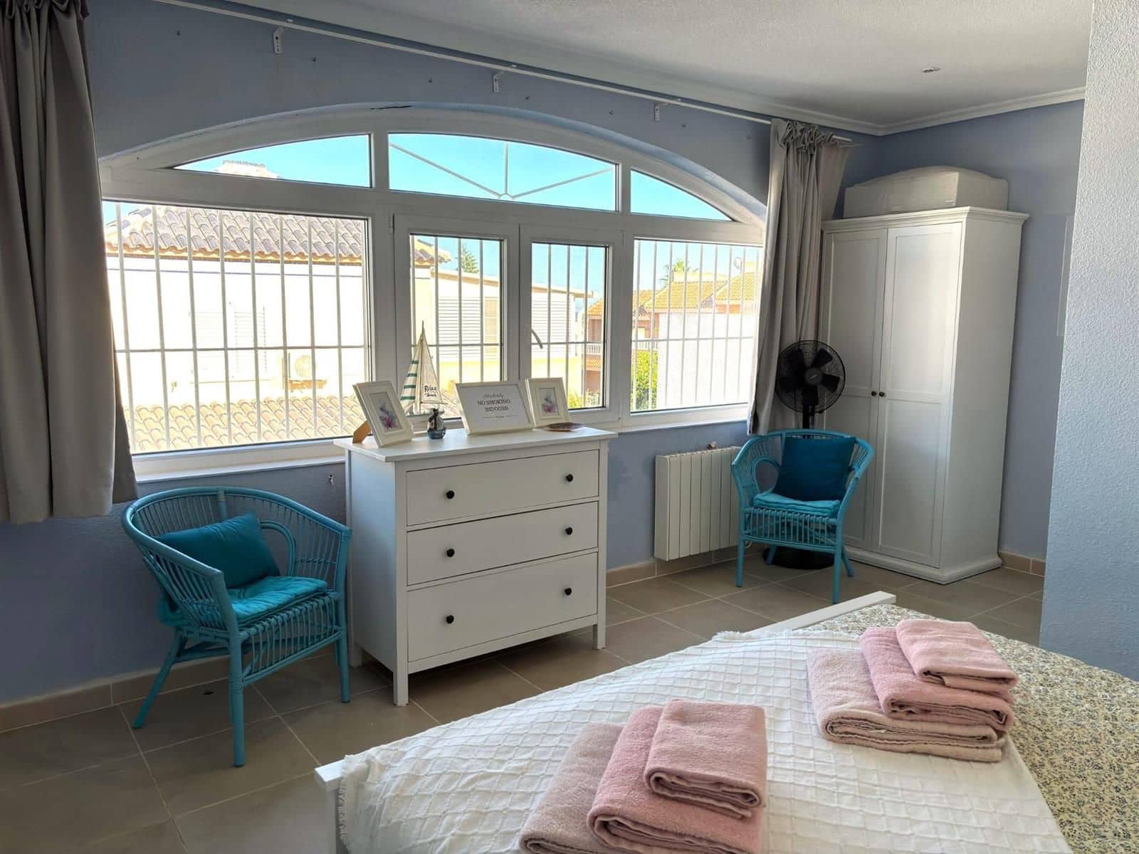 3 soverom Hus til salgs i Torrevieja med svømmebasseng - € 199 000 (Ref: 9237311)