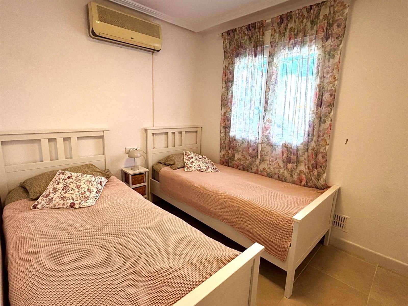 3 soverom Hus til salgs i Torrevieja med svømmebasseng - € 199 000 (Ref: 9237311)