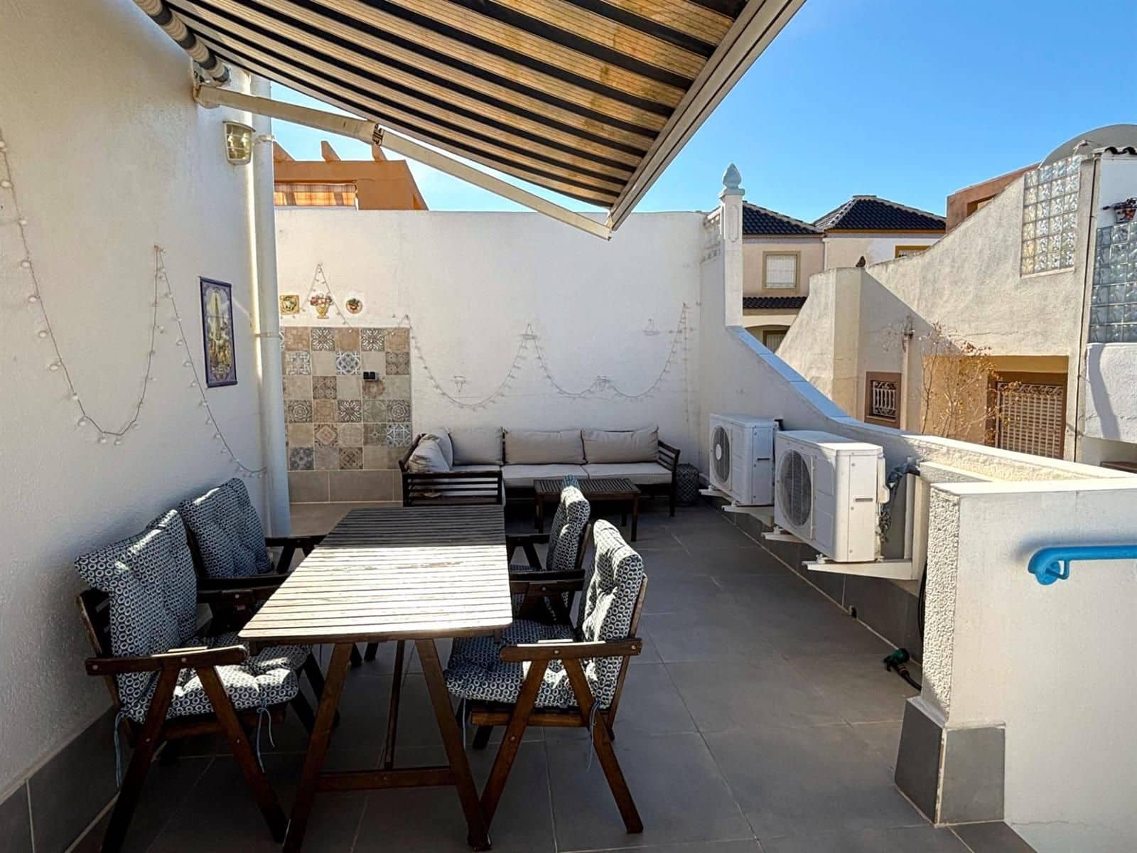 3 soverom Hus til salgs i Torrevieja med svømmebasseng - € 199 000 (Ref: 9237311)