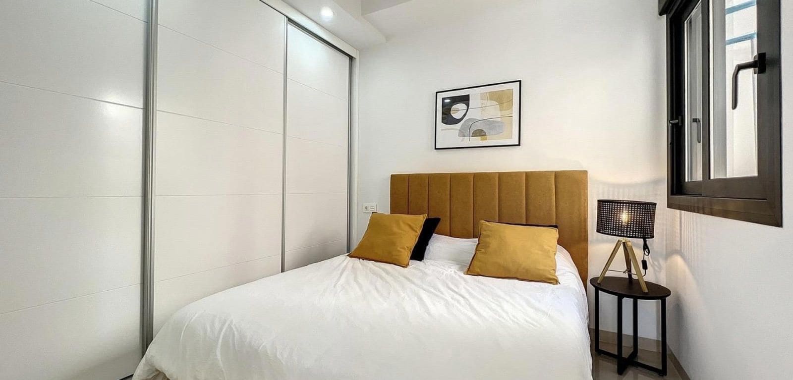 3 Zimmer Villa zu verkaufen in Villamartin mit Pool - 336.000 € (Ref: 9237313)