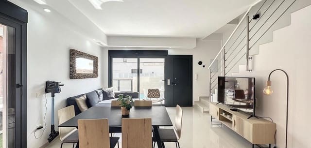 3 Zimmer Villa zu verkaufen in Villamartin, Orihuela mit Pool - 336.000 € (Ref: 9237313)