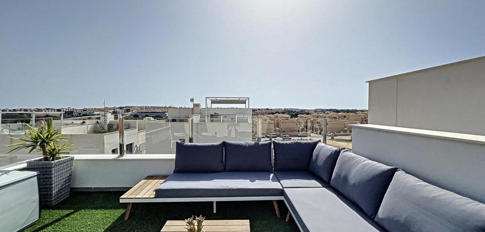 3 Zimmer Villa zu verkaufen in Villamartin mit Pool - 336.000 € (Ref: 9237313)