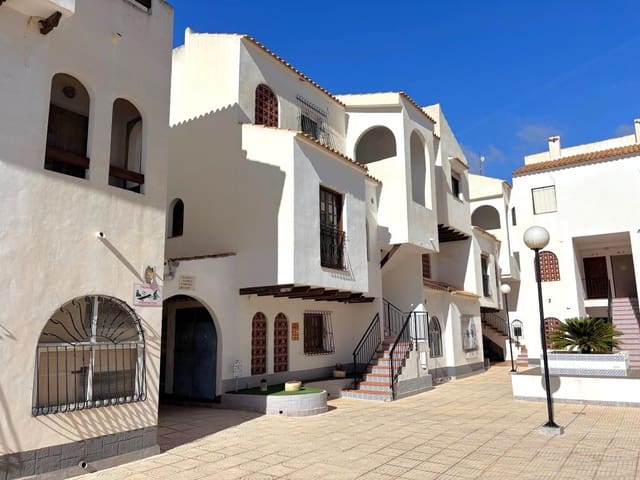 Ático de 1 habitación en Playa del Acequión, Torrevieja en venta con piscina - 123.000 € (Ref: 9237315)