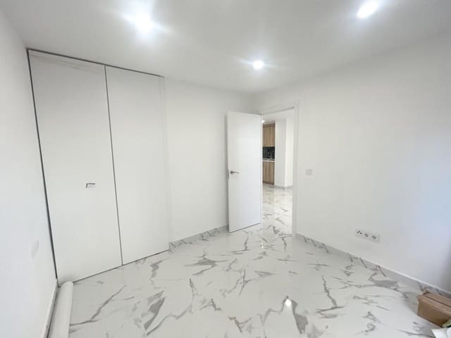 3 slaapkamer Flat te koop in Playa de los Náufragos, Torrevieja - € 225.000 (Ref: 9237320)